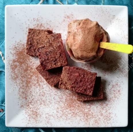 Vegan Chocolate Brownies & ice-cream